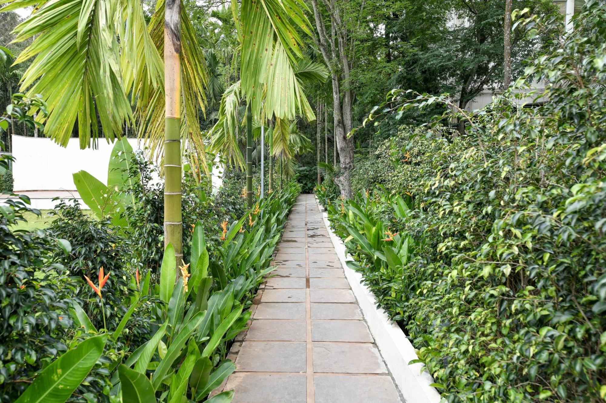 מדיקרי Inventree Aranya Resort & Spa מראה חיצוני תמונה