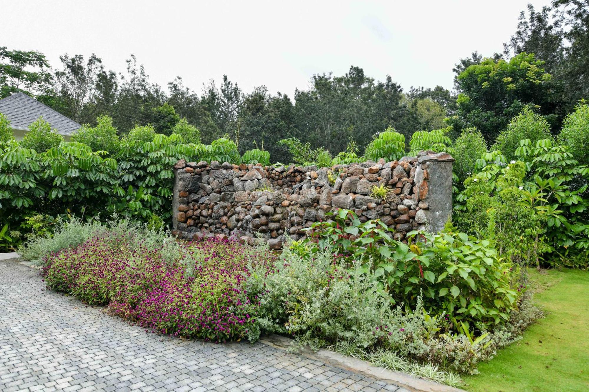 מדיקרי Inventree Aranya Resort & Spa מראה חיצוני תמונה