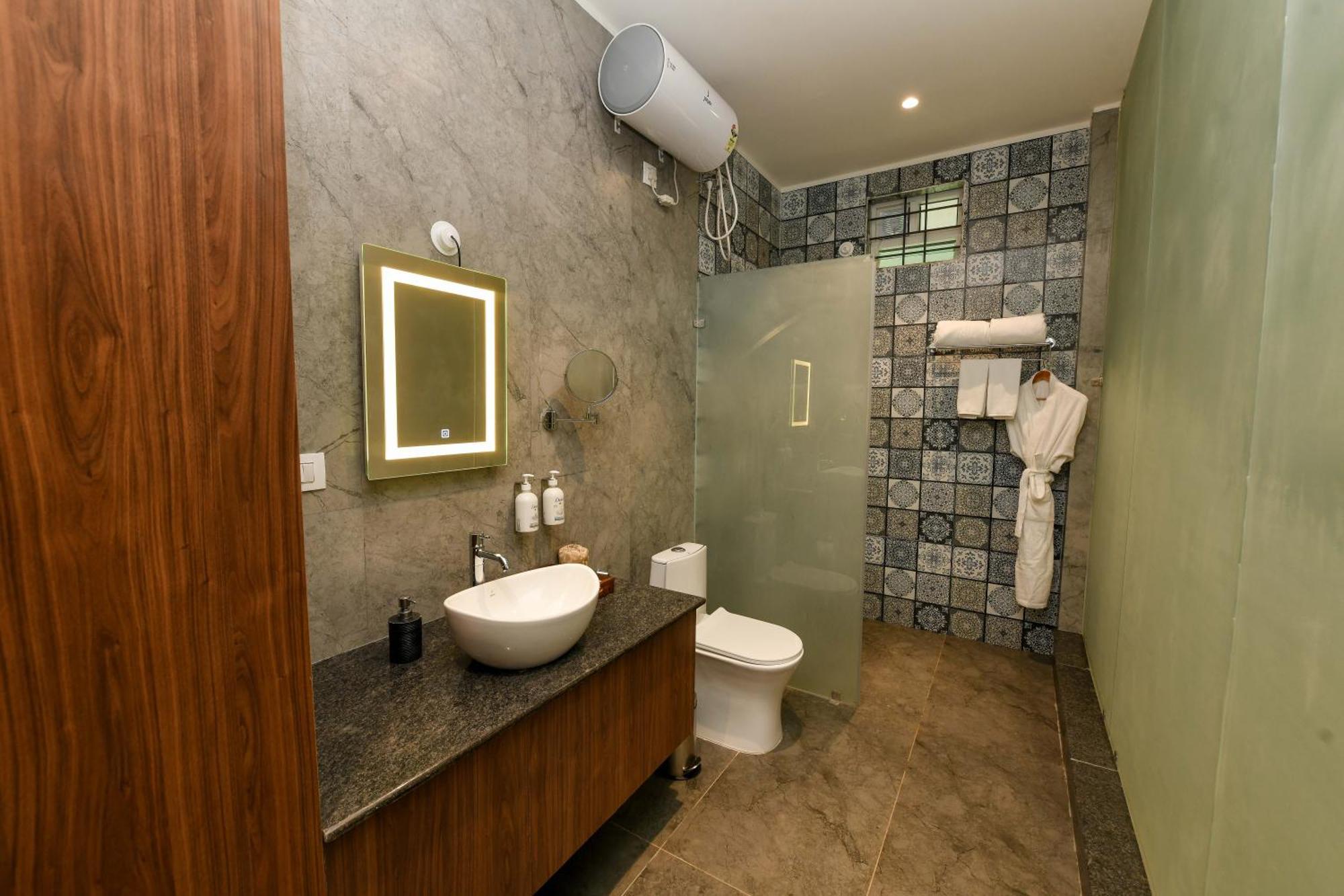 מדיקרי Inventree Aranya Resort & Spa מראה חיצוני תמונה